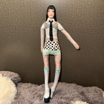 Bendable, Twistable ILLIT Doll—Iroha