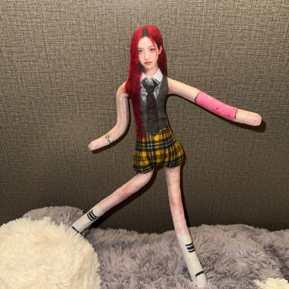 Bendable, Twistable ILLIT Doll—5-Member Full Set