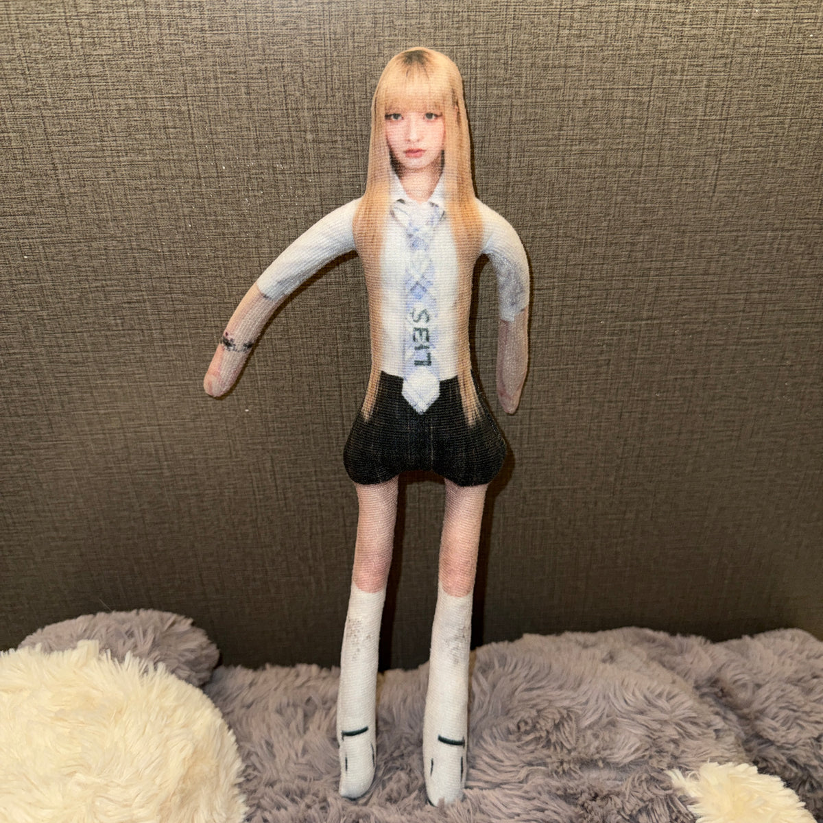 Bendable, Twistable ILLIT Doll—5-Member Full Set