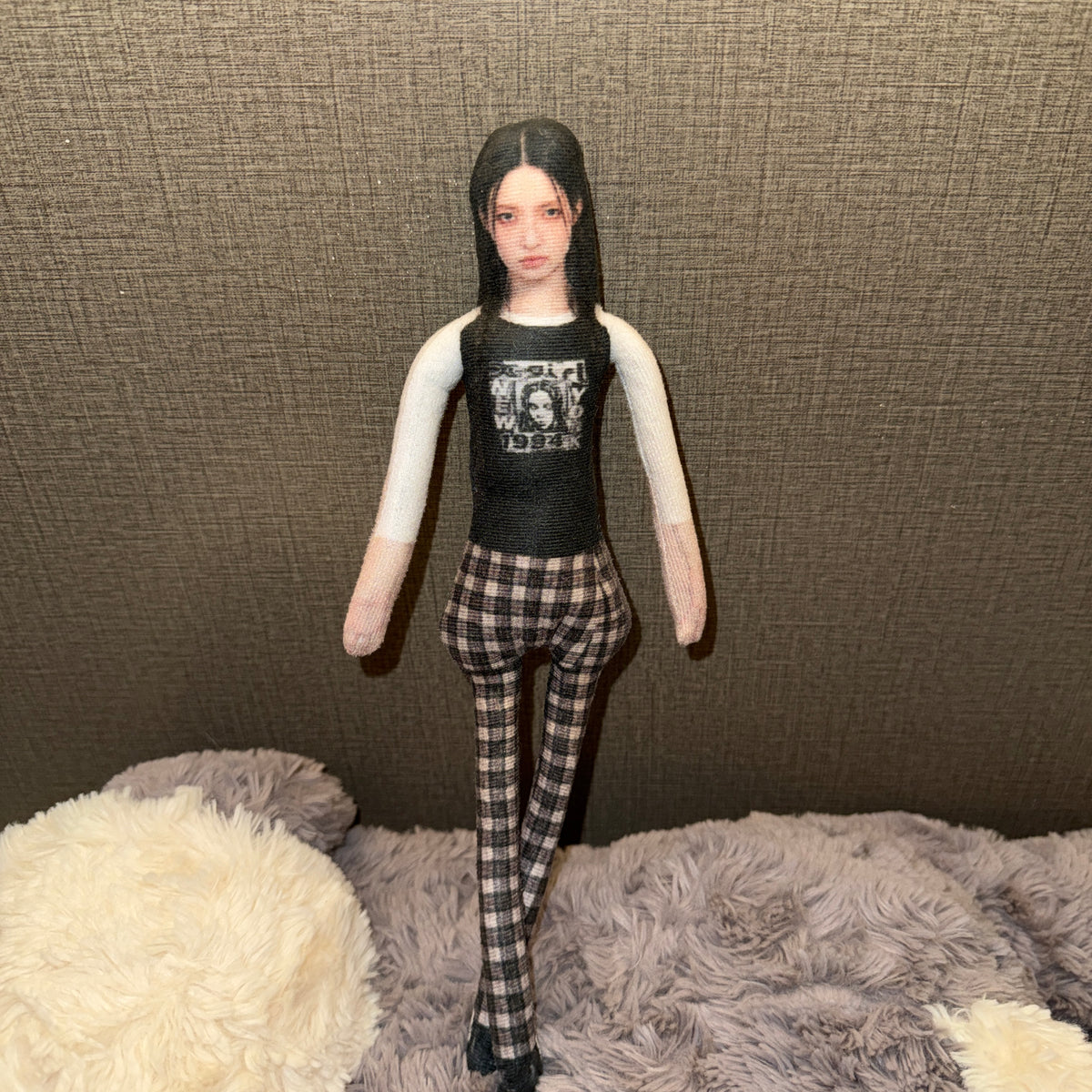 Bendable, Twistable ILLIT Doll—5-Member Full Set